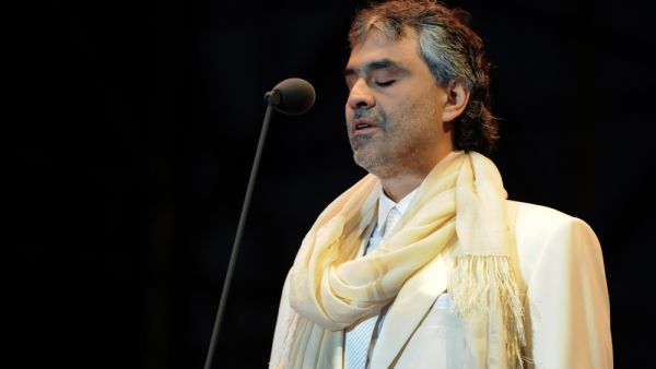 Andrea Bocelli (Shutterstock)	