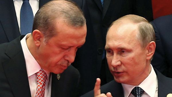 لفت أردوغان إلى أن المدة المحددة لخروج من وصفهم بـ "الإرهابيين" من المنطقة الآمنة (120 ساعة)