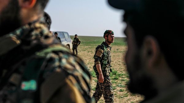 20 الف شخص لبوا دعوة رئيس وزراء ارمينيا