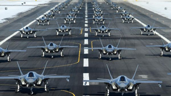  صفقة بقيمة 23 مليار دولار لبيع أسلحة