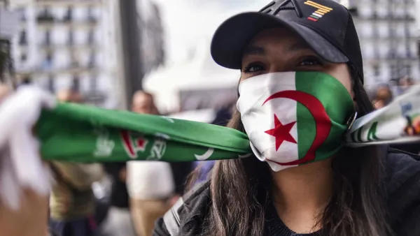  عبد المجيد تبون،   تعهد الجمعة الماضي بضمان كامل لنزاهة الانتخابات