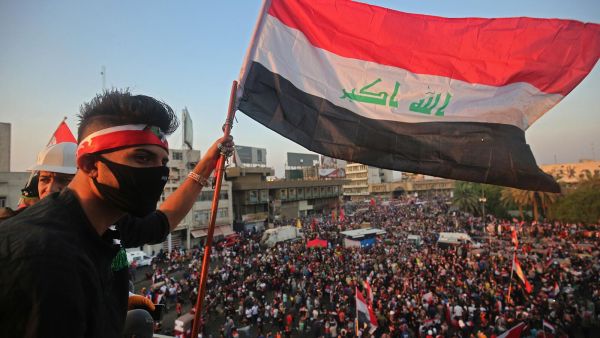 وقالت مصادر في الشرطة والمستشفيات إن أكثر من 50 شخصا أصيبوا خلال الليل وصباح الجمعة.