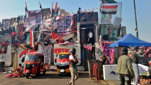 مقتل أكثر من 480 شخصاً، غالبيتهم العظمى من المتظاهرين