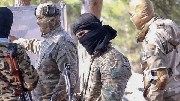 وقُتل أسامة بن لادن مؤسس تنظيم القاعدة في عملية أمريكية في باكستان عام 2011.