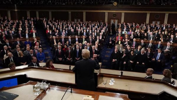 يتضمن فرض عقوبات مشددة على نظام الأسد ومن يدعمه