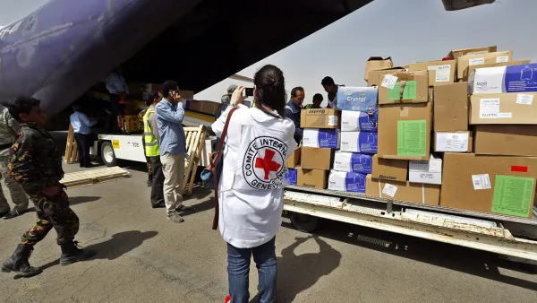 يتولى رئاسة الحكومة الجديدة، معين عبدالملك، فيما تم اختيار محمد علي المقدشي وزيراً للدفاع