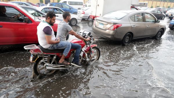 بلغ تعداد المصريين قبل ثلاثة عقود 57 مليون نسمة
