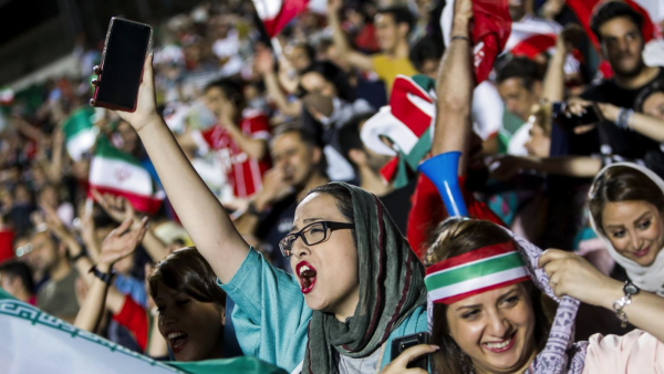  يعتبر رئيس الولايات المتحدة أن الحادث الذي تعرضت له الطائرة الأمريكية المسيرة هجمة مفاجئة من إيران