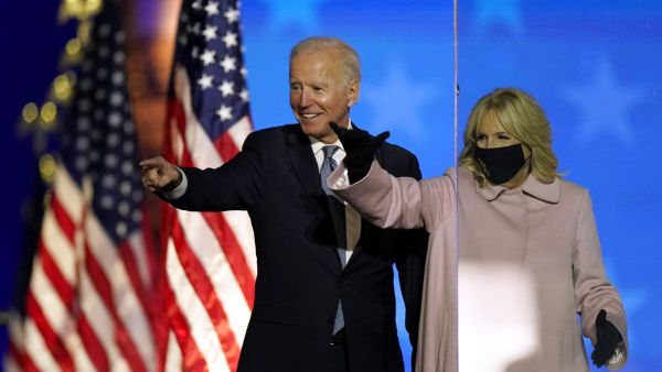 فعلوا ذلك بعد أن صادقت الهيئة الانتخابية على التصويت بشكل رسمي ونهائي