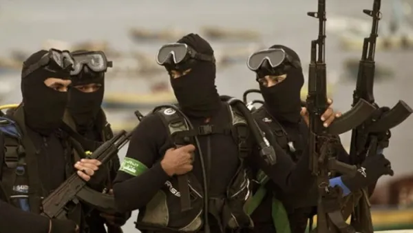 أعلن الجيش الإسرائيلي أن قوات سلاح البحرية وطائرات أحبطت ما أسماه عملية تخريبية 