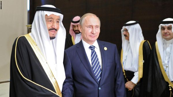 ومن المتوقع أن تتكلل هذه الزيارة، وهي الثانية لبوتين إلى السعودية منذ 2007، بالتوقيع على 30 اتفاقا ومذكرة في مجالات عدة.