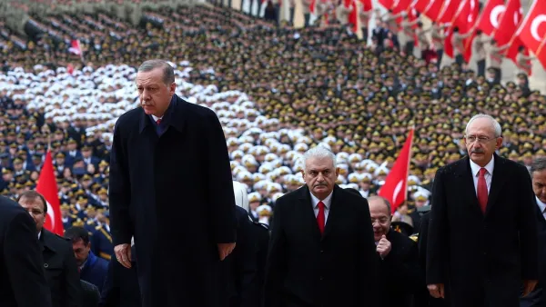 الرئيس أردوغان بدأ فعليا يظن نفسه الخليفة أو السلطان العثماني.