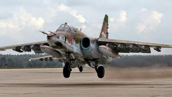 و"سو 25" مخصصة لتدمير الأهداف الأرضية الثابتة والمتحركة، والأهداف الجوية محدودة السرعة