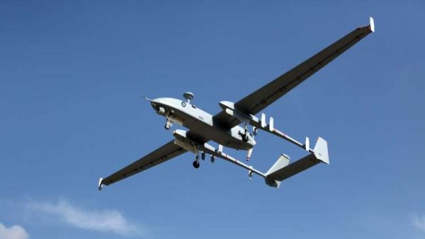 واستهدفت طائرة مسيّرة، يرجح أنها تركية، الثلاثاء، اجتماعا لعدد من مسؤولي حرس الحدود العراقي وحزب العمال الكردستاني،