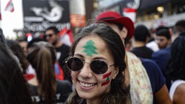 استمرار الاحتجاجات حتى إسقاط الحكومة وتحقيق المطالب