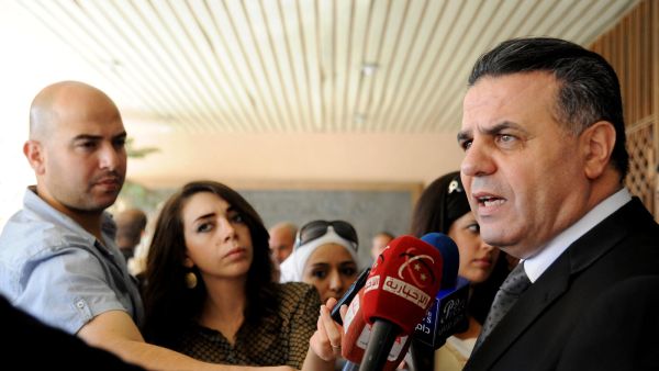 وزير التربية السابق هزوان الوز.