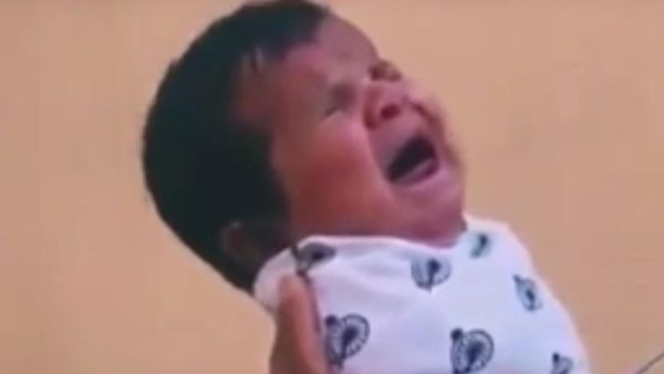 شخص يطلق النار جوار رضيع وثم يضع المسدس في فمه