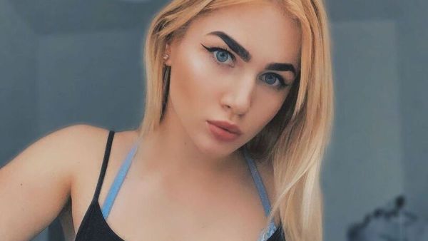 أمينة بولاخ