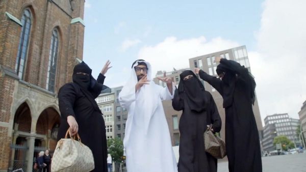 منفذو المقلب مع Dandy Diary