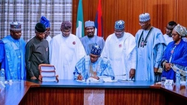 دول غرب إفريقيا تعتمد خطة عمل بمليار دولار لمكافحة الجهاديين