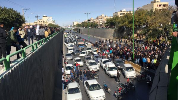 رفع حجب الإنترنت في بعض مناطق إيران