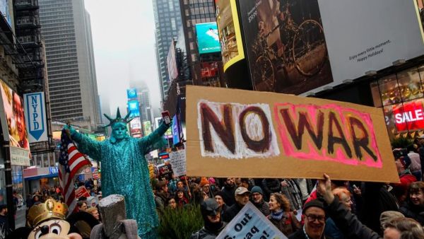 مظاهرة في ساحة تايمز سكوير بنيويورك