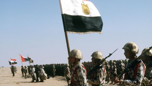أنباء عن مقتل 8 بينهم 4 سيدات بقصف للجيش المصري على سيناء