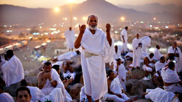 السعودية تعلن انخفاض عدد الحجاج المخالفين 29 بالمئة