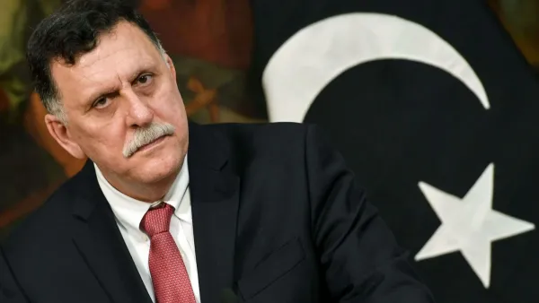 رغم تقديمه مبادرة.. السراج يرفض التفاوض مع حفتر