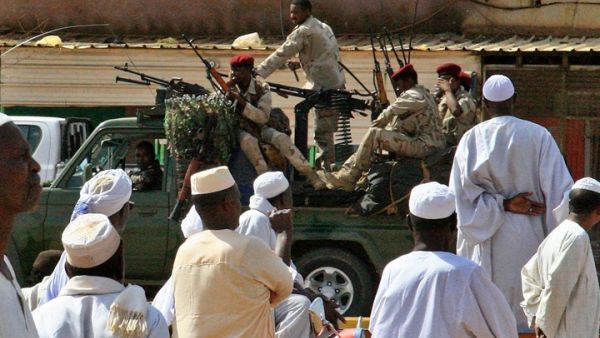 وفاة أسرة سودانية جرّاء سقوط قذيفة على منزلها