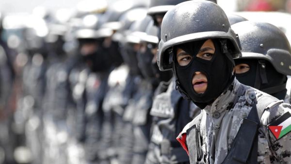 الأردن يعلن إحباط محاولة تهريب مخدرات من الأراضي السورية