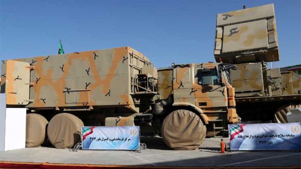 إيران تكشف عن نظام صاروخي تم تصنيعه محليا