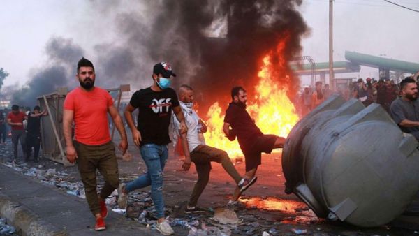 إصابات إثر سقوط قذائف وعمليات قنص شرقي بغداد