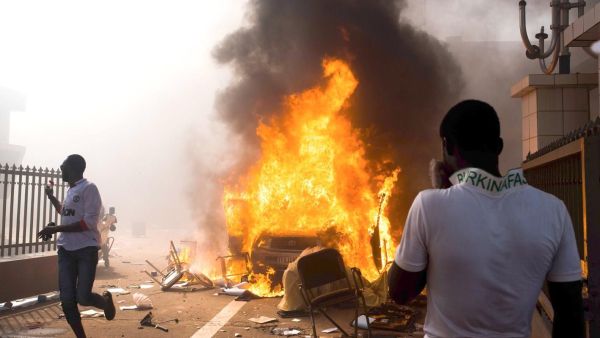 20 قتيلاً على الأقلّ في هجومين في شمال بوركينا فاسو