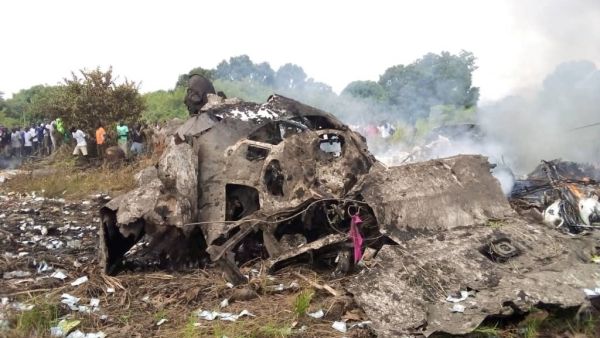 حطام الطائره المنكوبه 