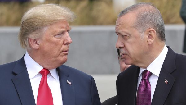 ترامب يبحث ملفي سوريا وليبيا في اتصال هاتفي مع أردوغان