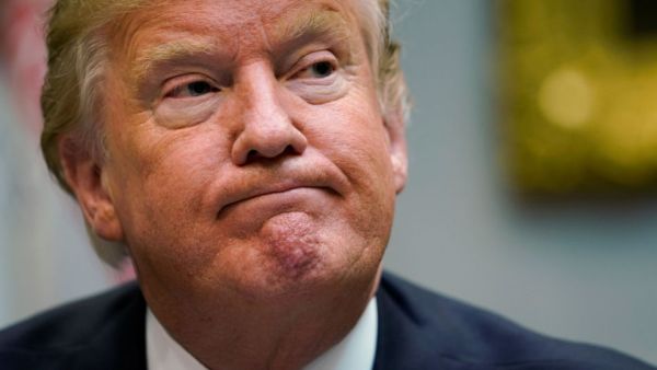  الرئيس الأمريكي، دونالد ترامب