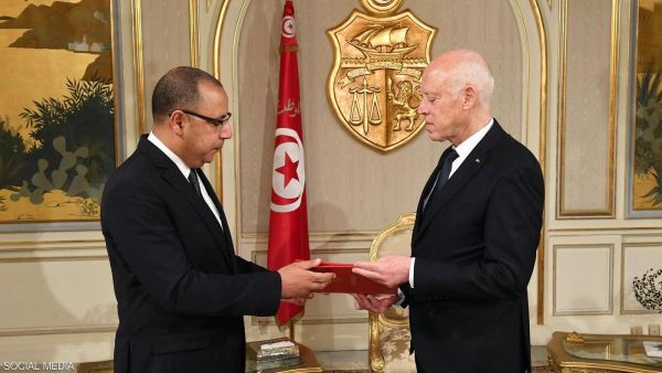 يتوقع أن تحظى حكومة المشيشي بالثقة في البرلمان