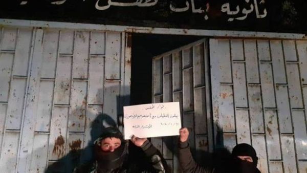 شهدت مدن وبلدات درعا بعد سيطرة قوات الأسد عليها عشرات الهجمات التي استهدفت مواقع النظام