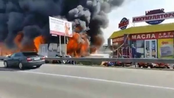 حريق ضخم في مخزن لمواد البناء جنوبي روسيا