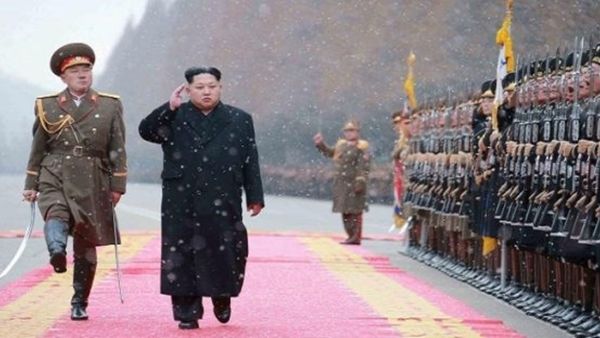 كوريا الشمالية تطلق "مقذوفات غير محددة" باتجاه البحر