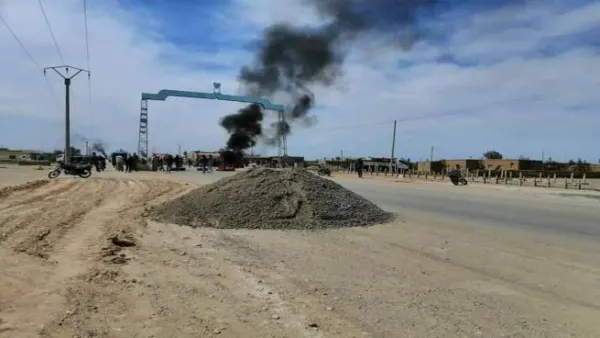 العرب في دير الزور يحتجون على حكم فصيل كردي مسلح