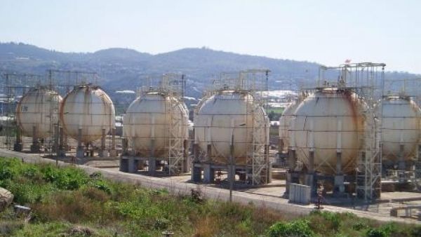 انفجار يلحق أضرارا بوحدة إنتاج بمصفاة بانياس في سوريا