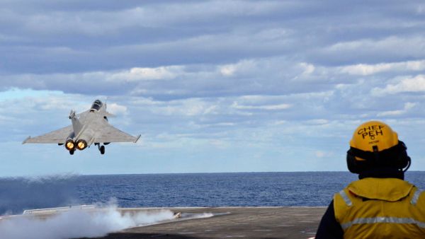 وزير جزائري: التفجيرات النووية الفرنسية بالجزائر "ملف عالق" يجب تسويته