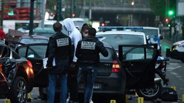 مقتل شخص وإصابة آخرين بهجوم بسكين قرب كنيسة في مدينة نيس