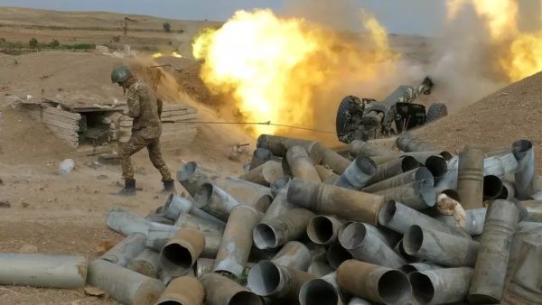 مقاتل أرمني في إقليم ناغورني قره باغ 