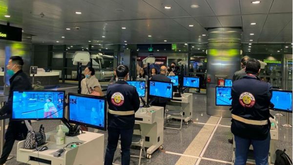 الصحة العالمية: الفرض المتبادل لقيود السفر بين الدول "لا يساعد" في تحسين الوضع