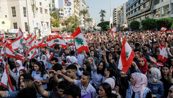 استمرار الحراك بلبنان.. ودعوات لعرقلة جلسة البرلمان المقبلة