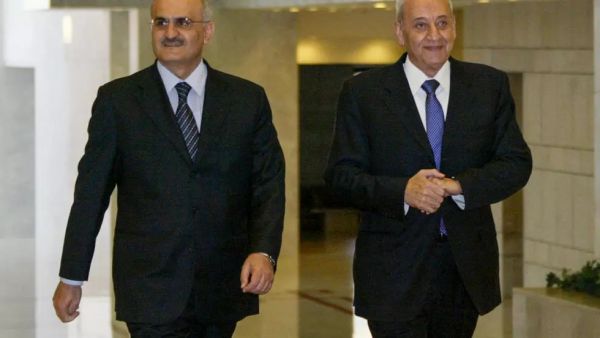  النائب اللبناني علي حسن خليل مرافقاً رئيس مجلس النواب اللبناني نبيه بري