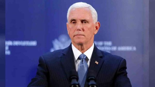 نائب الرئيس الأمريكي مايك بنس 